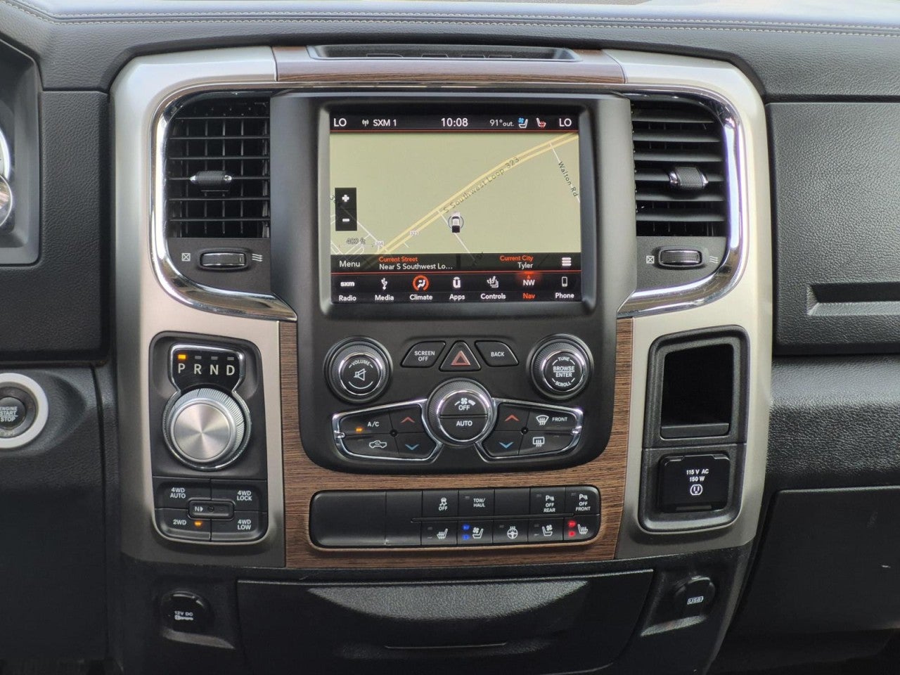 2018 RAM 1500 Laramie Crew Cab 4x4 5'7" Box