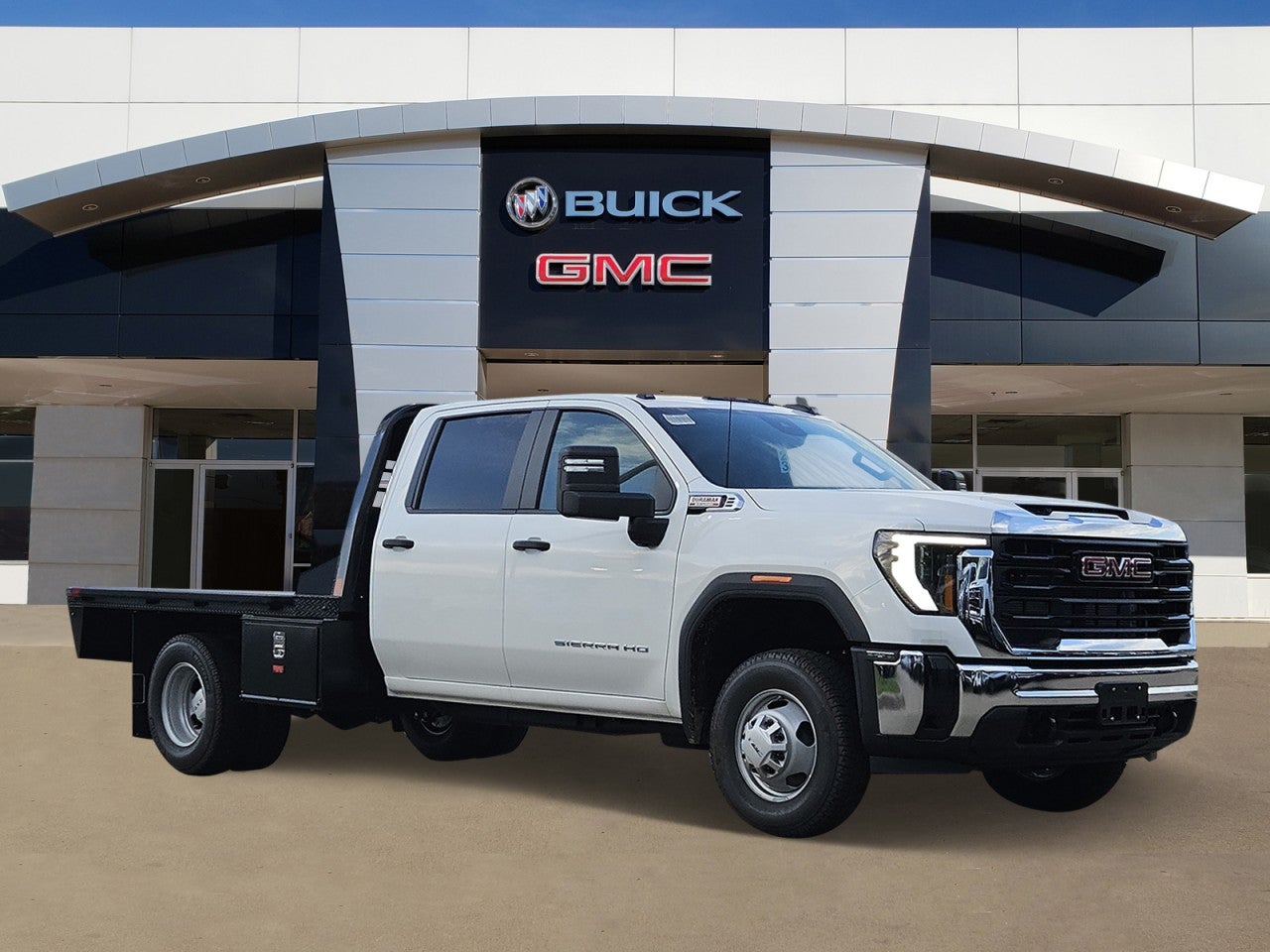 2026 GMC Sierra 3500 HD Chassis Cab Pro