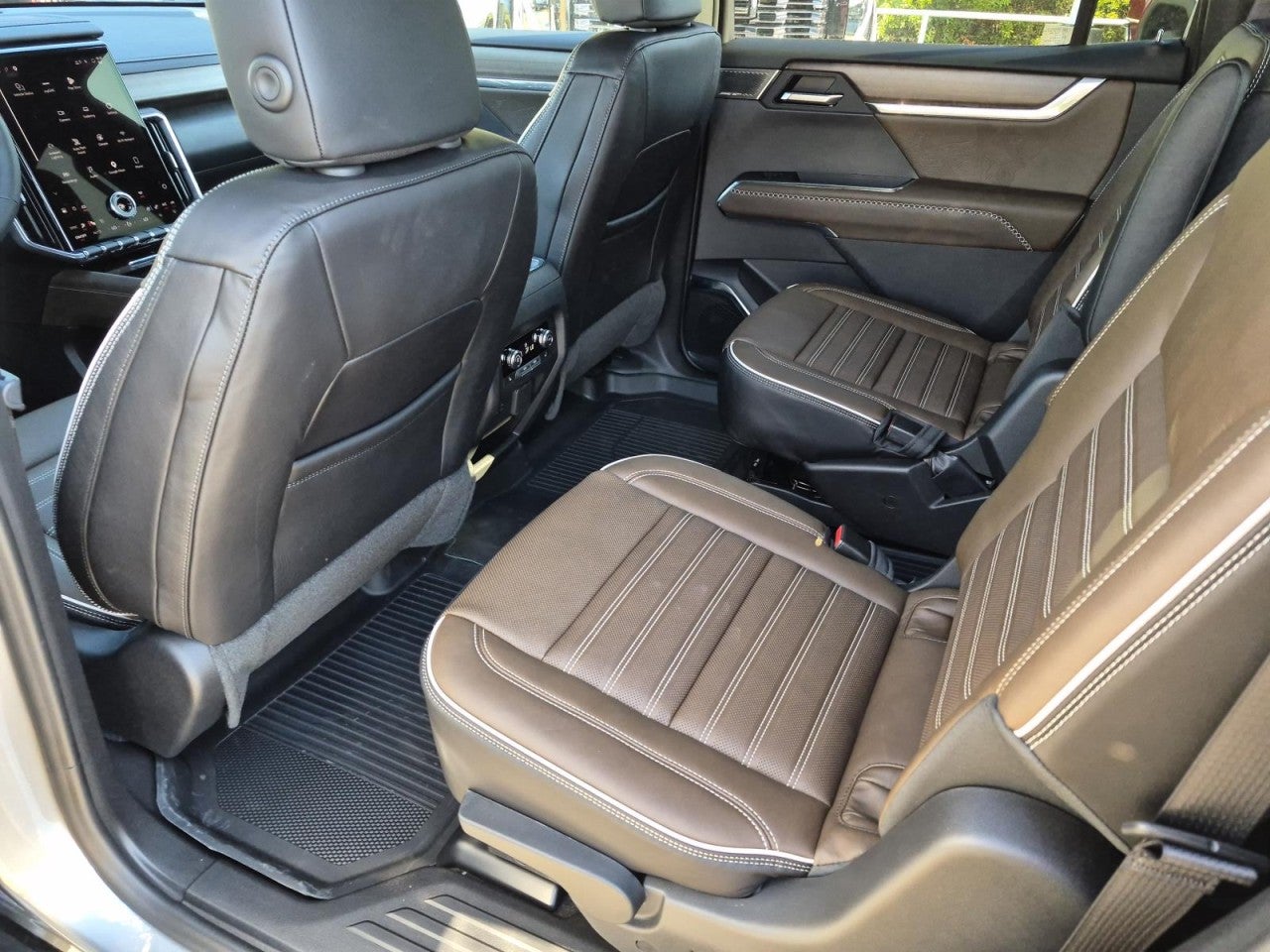 2027 GMC Acadia Denali Ultimate