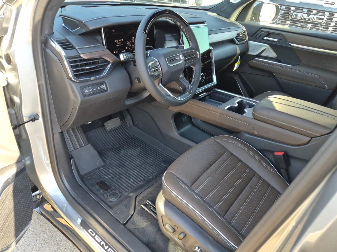 2027 GMC Acadia Denali Ultimate