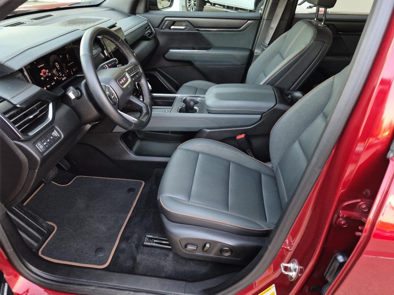 2024 GMC Acadia AT4