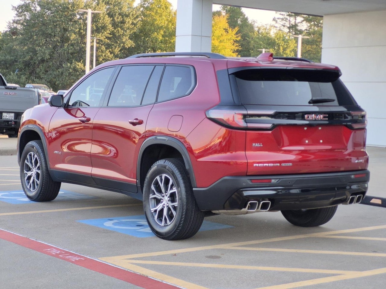2024 GMC Acadia AT4