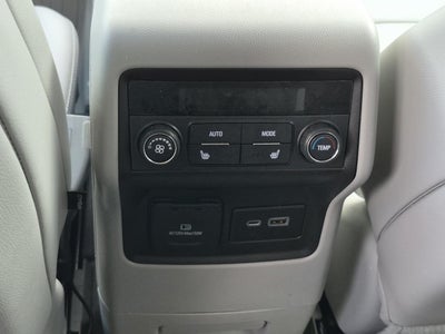 2022 GMC Acadia SLT