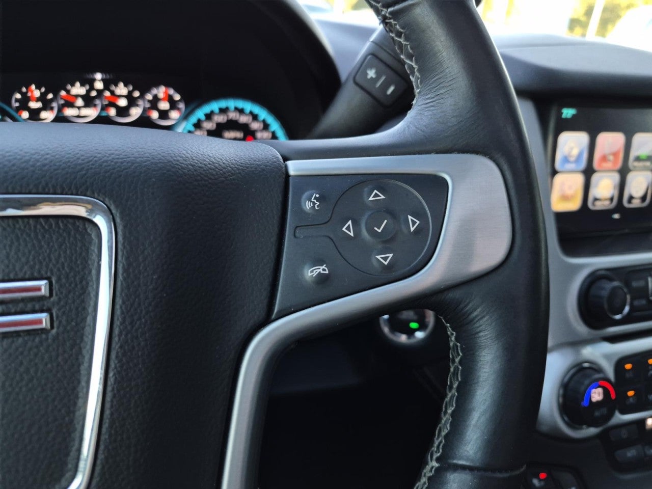 2017 GMC Yukon SLT