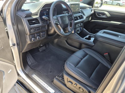 2023 Chevrolet Suburban RST