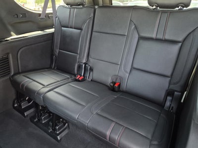 2023 Chevrolet Suburban RST