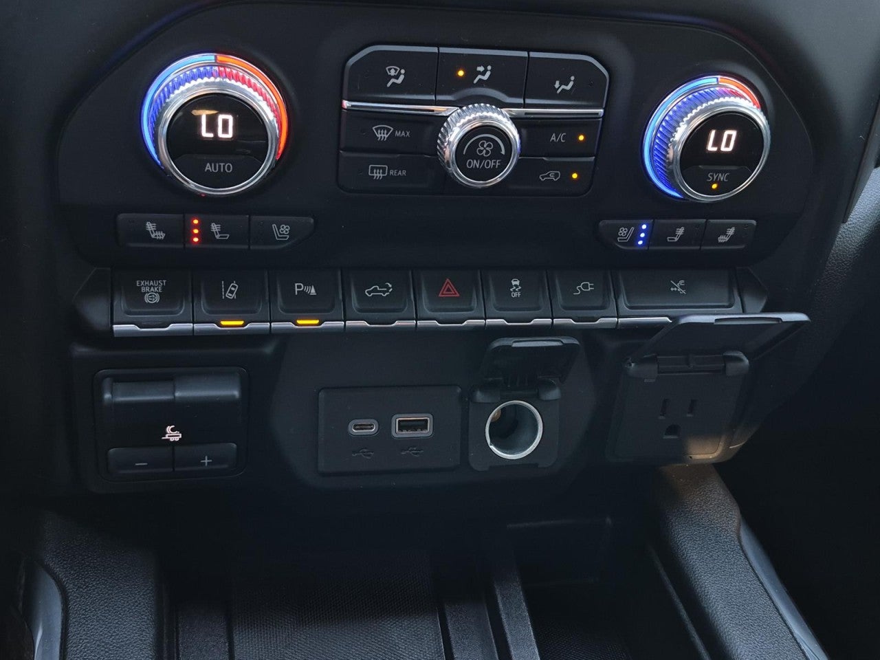 2022 GMC Sierra 3500 HD Denali