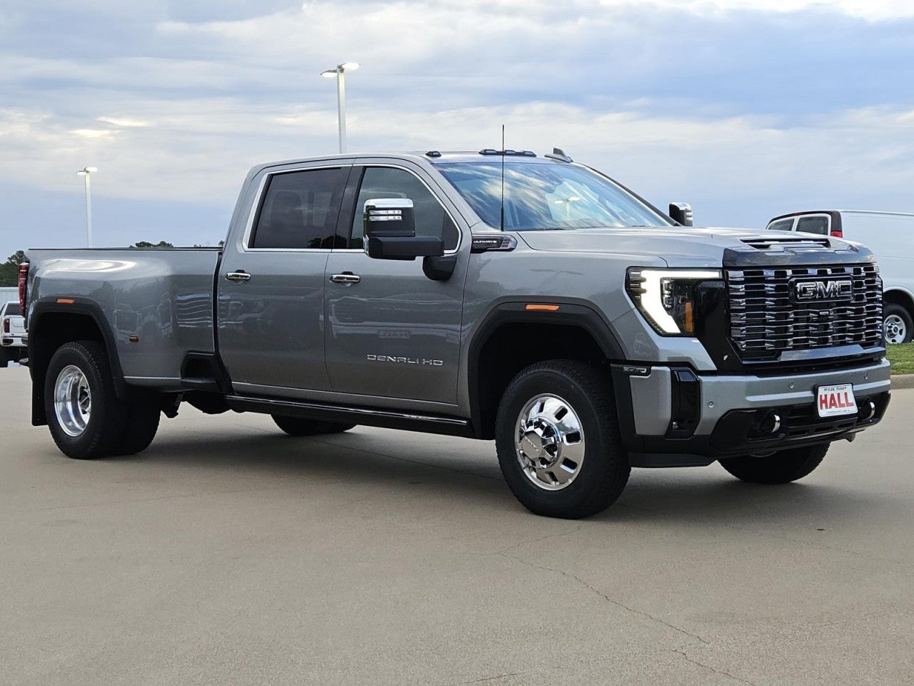 2026 GMC Sierra 3500 HD Denali Ultimate DRW