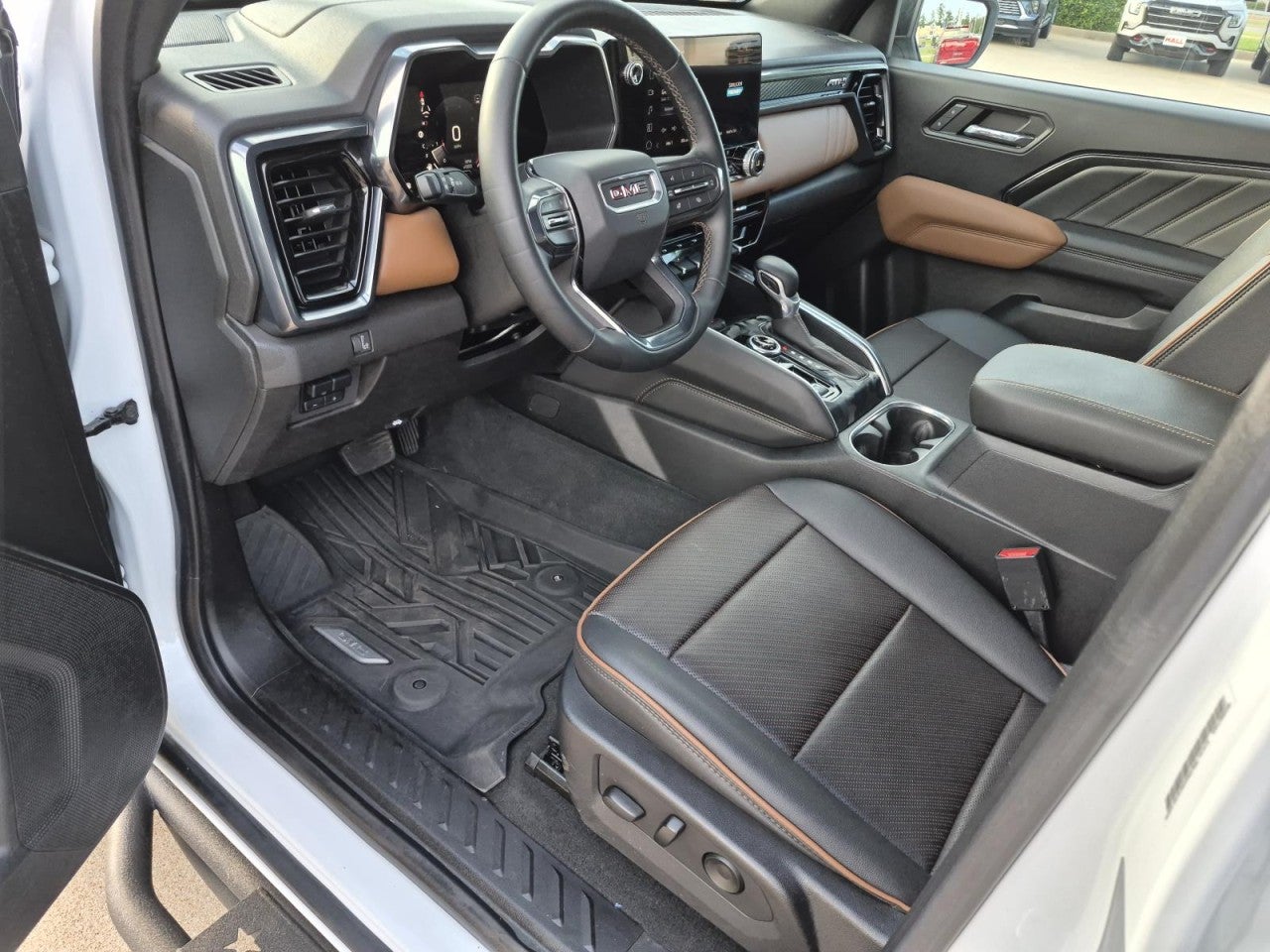 2023 GMC Canyon AT4