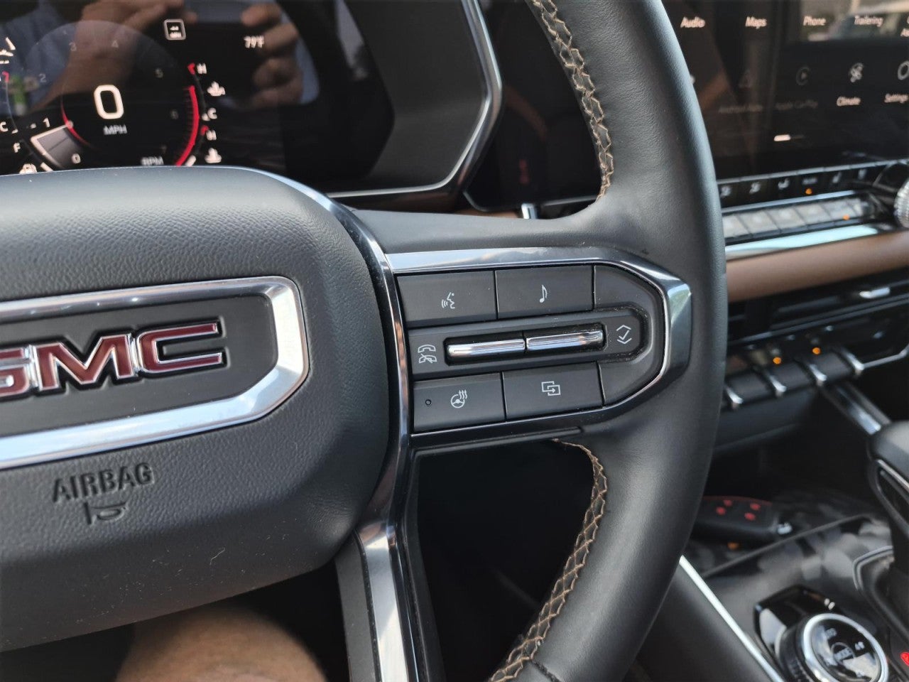 2023 GMC Canyon AT4