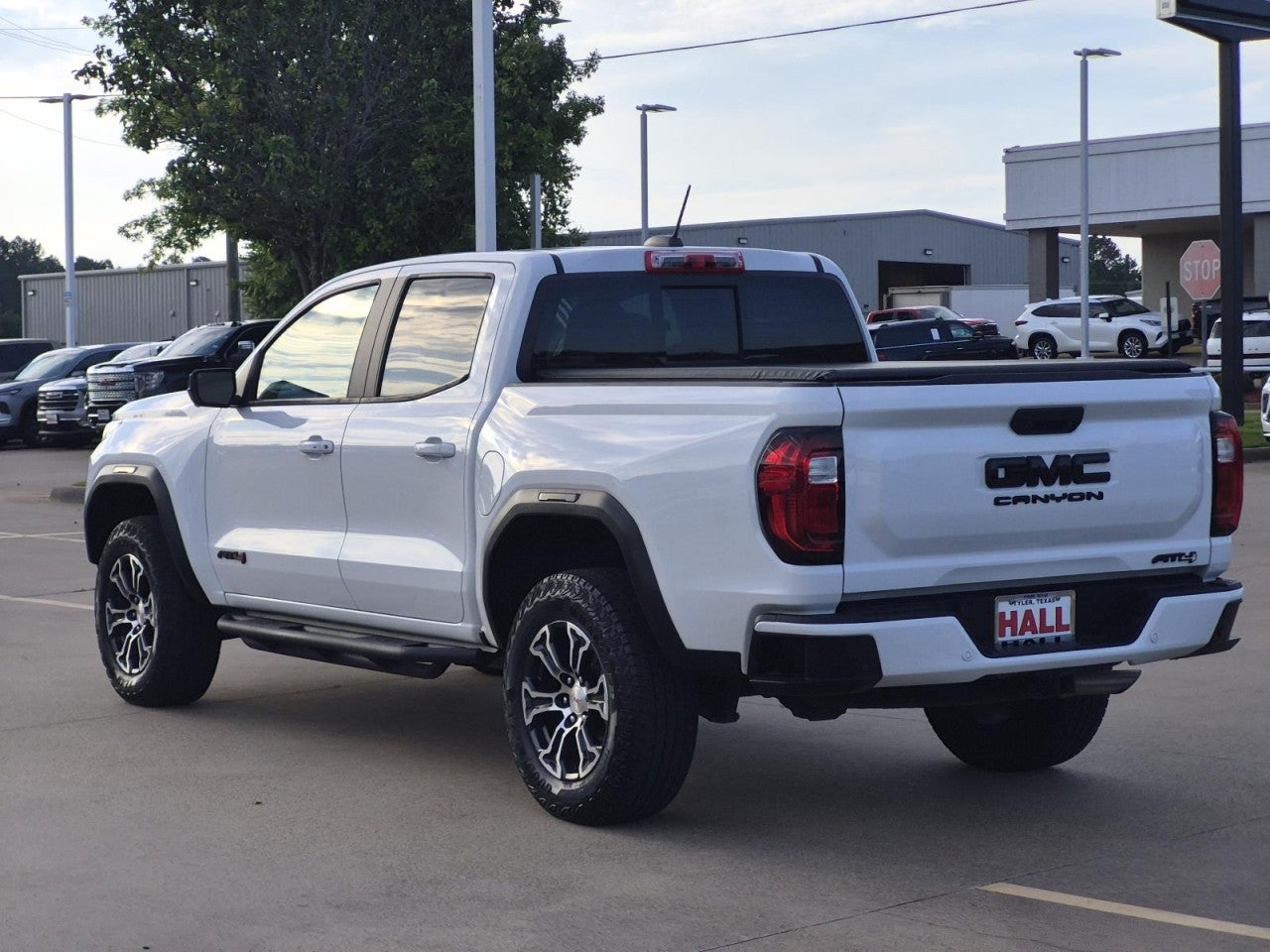 2023 GMC Canyon AT4