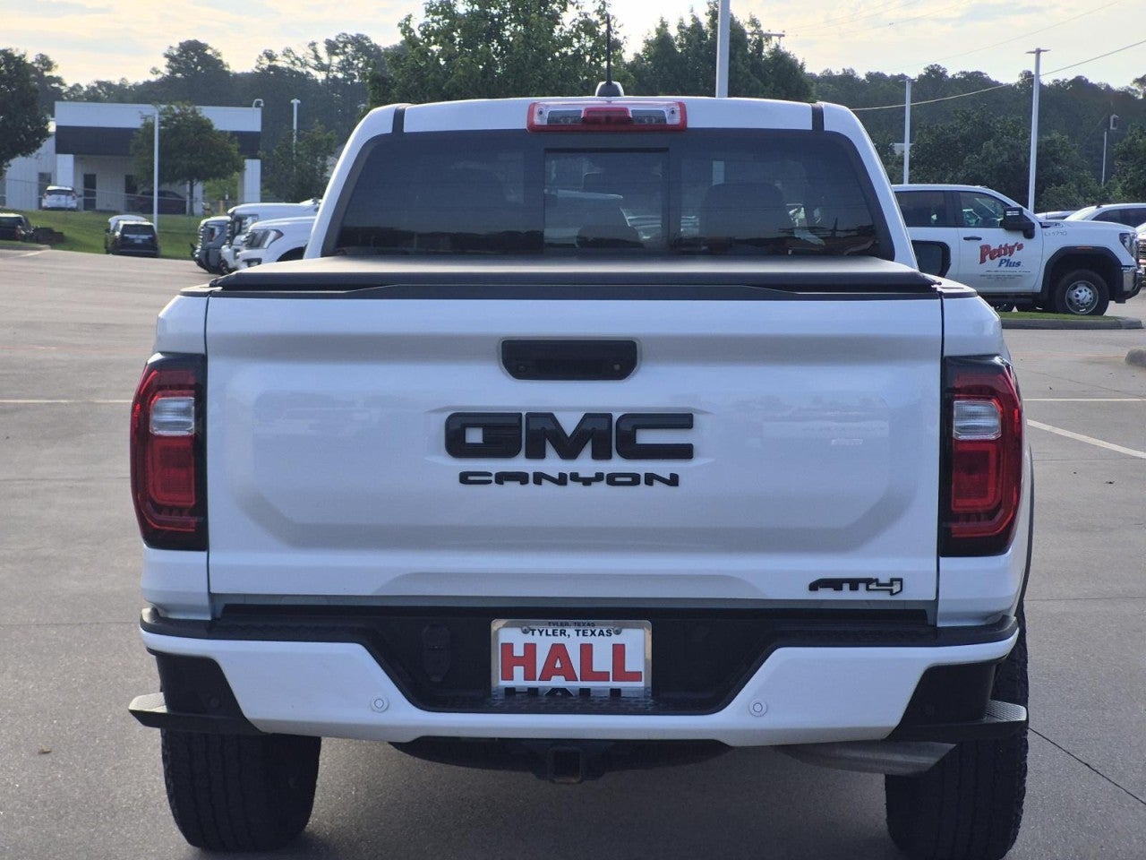 2023 GMC Canyon AT4