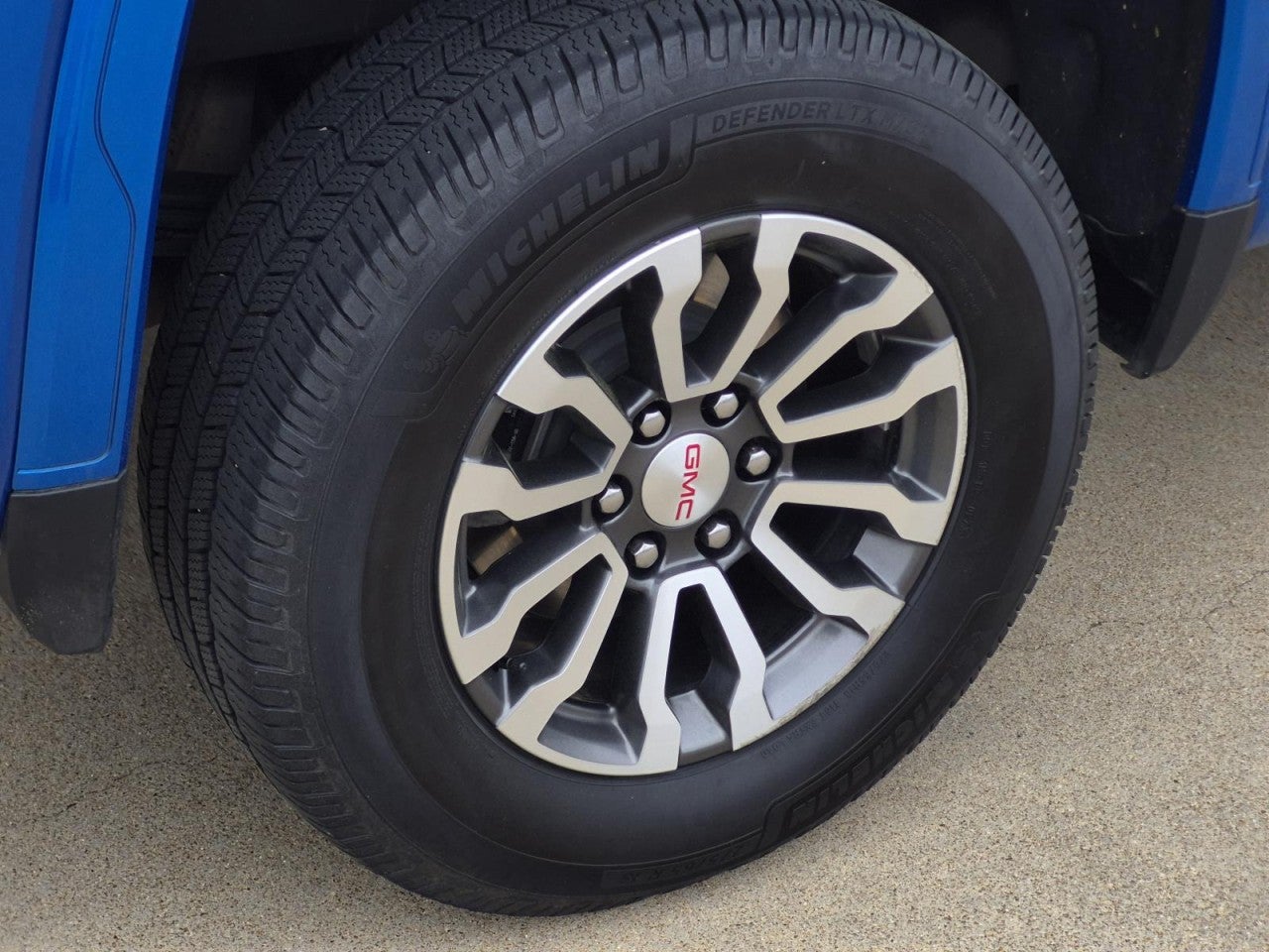 2023 GMC Sierra 1500 AT4