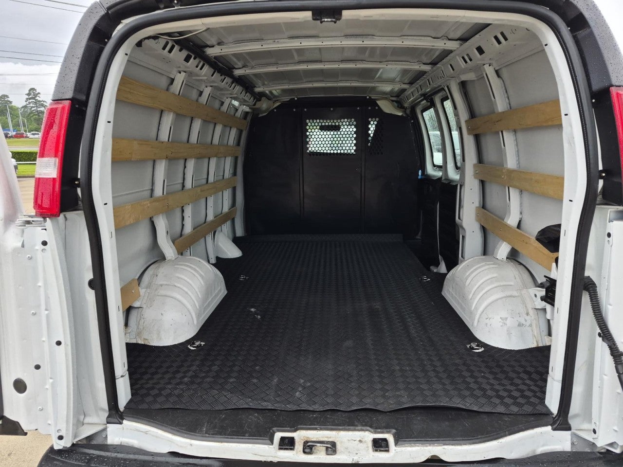 2024 GMC Savana Cargo 2500 Work Van
