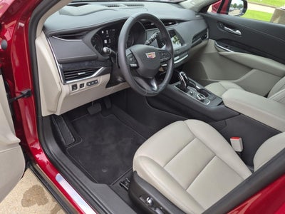 2021 Cadillac XT4 FWD Premium Luxury