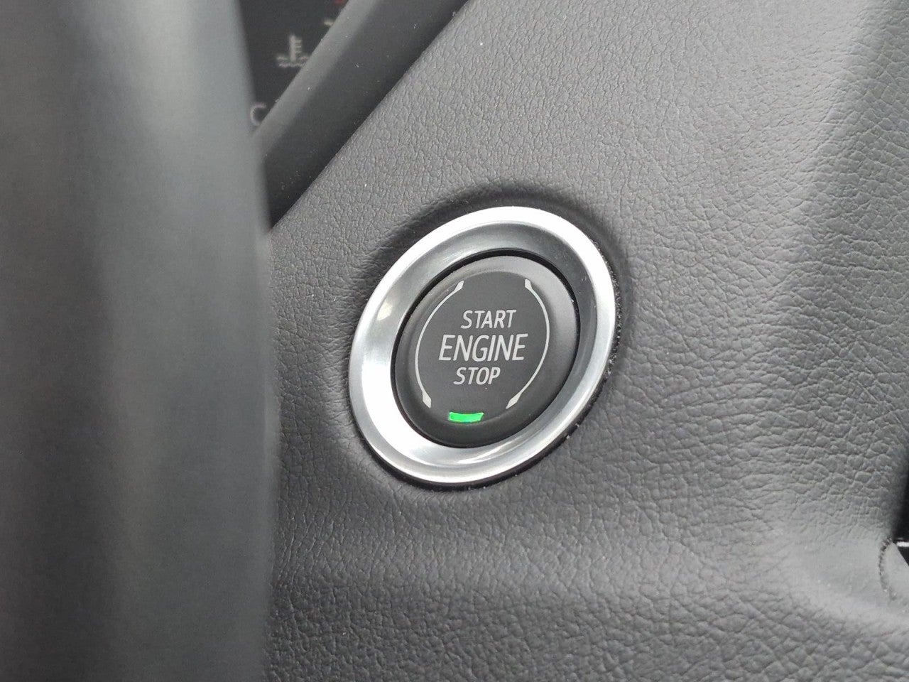 2021 Cadillac XT4 FWD Premium Luxury