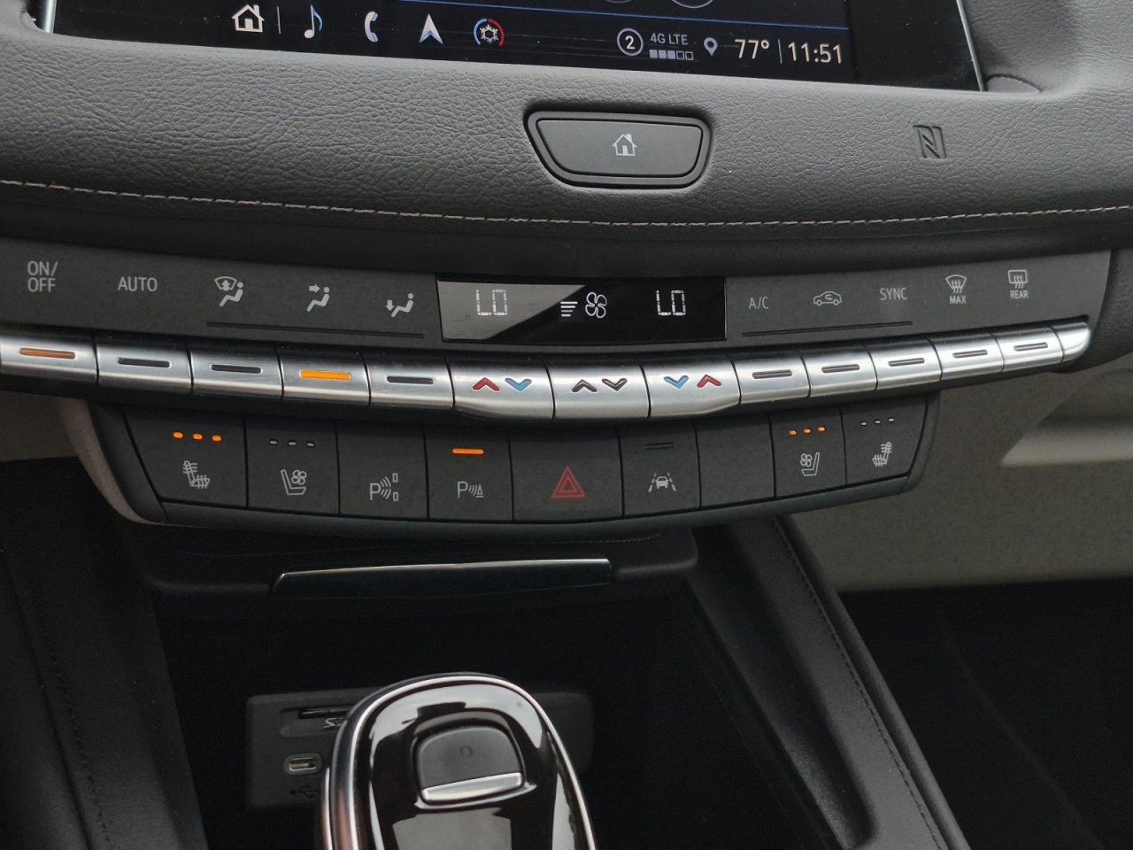 2021 Cadillac XT4 FWD Premium Luxury