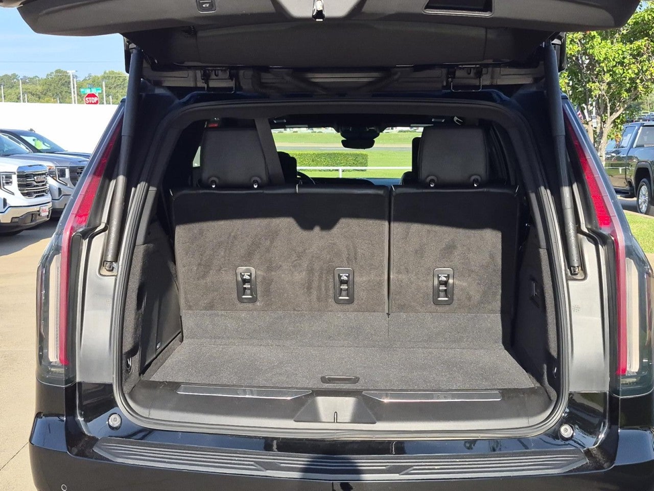 2023 Cadillac Escalade Sport Platinum