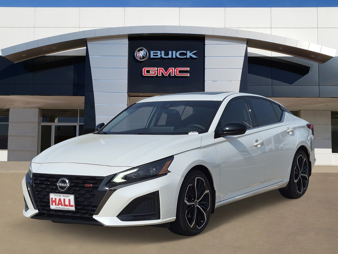 2023 Nissan Altima SR FWD