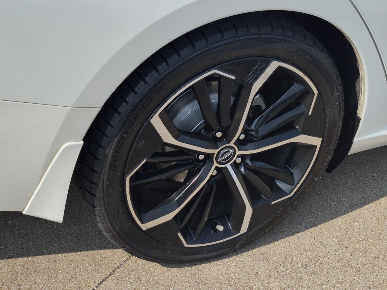 2023 Nissan Altima SR FWD