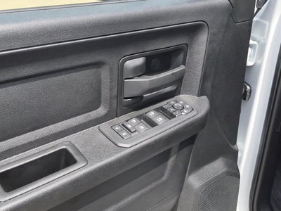 2026 RAM 2500 Black Express Crew Cab 4x4 6'4" Box