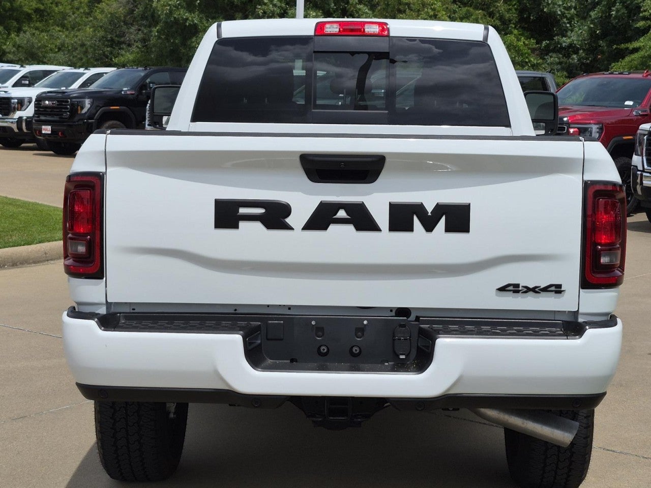 2026 RAM 2500 Black Express Crew Cab 4x4 6'4" Box