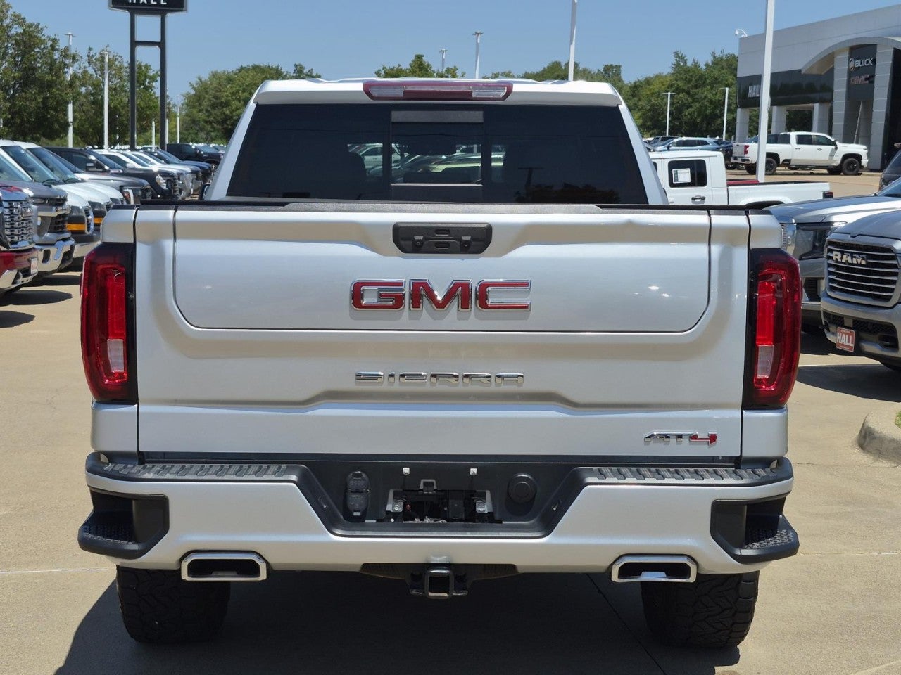 2022 GMC Sierra 1500 AT4