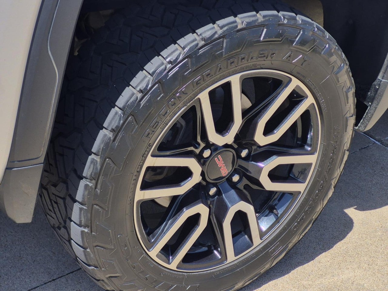 2022 GMC Sierra 1500 AT4