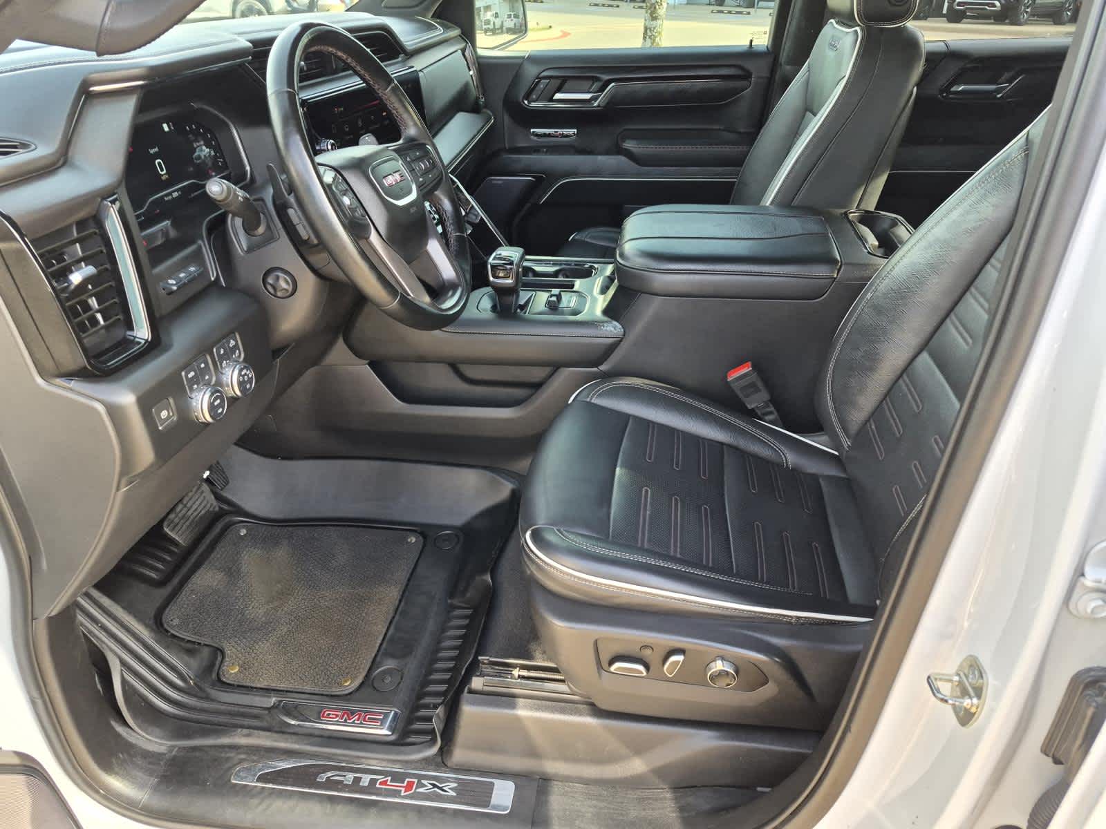 2023 GMC Sierra 1500 AT4X