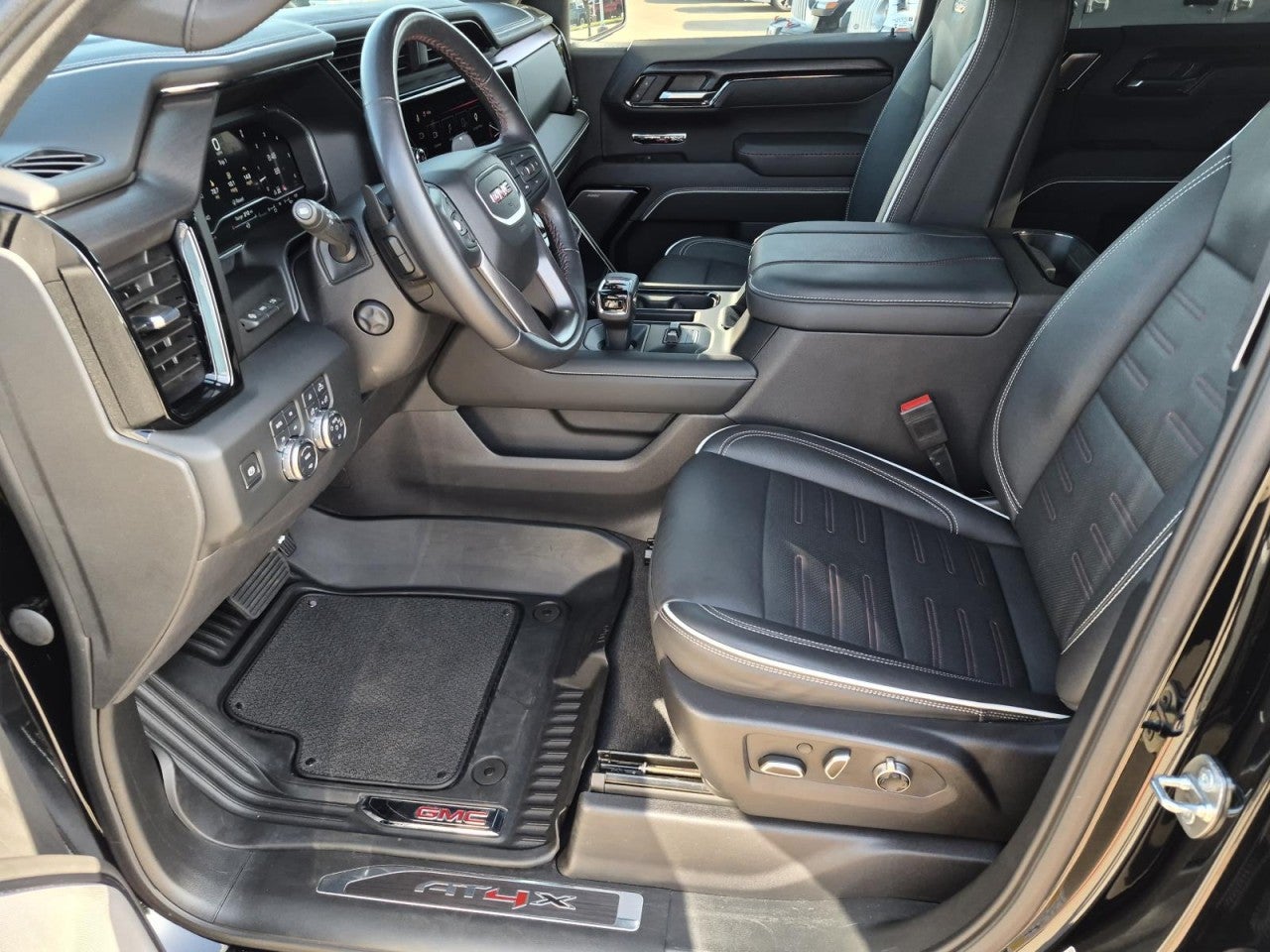 2023 GMC Sierra 1500 AT4X