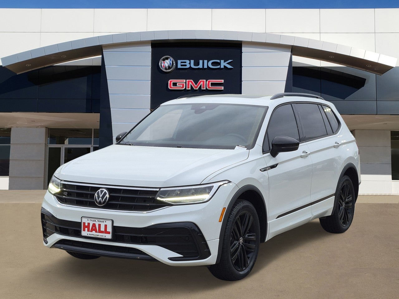 2022 Volkswagen Tiguan 2.0T SE R-Line Black