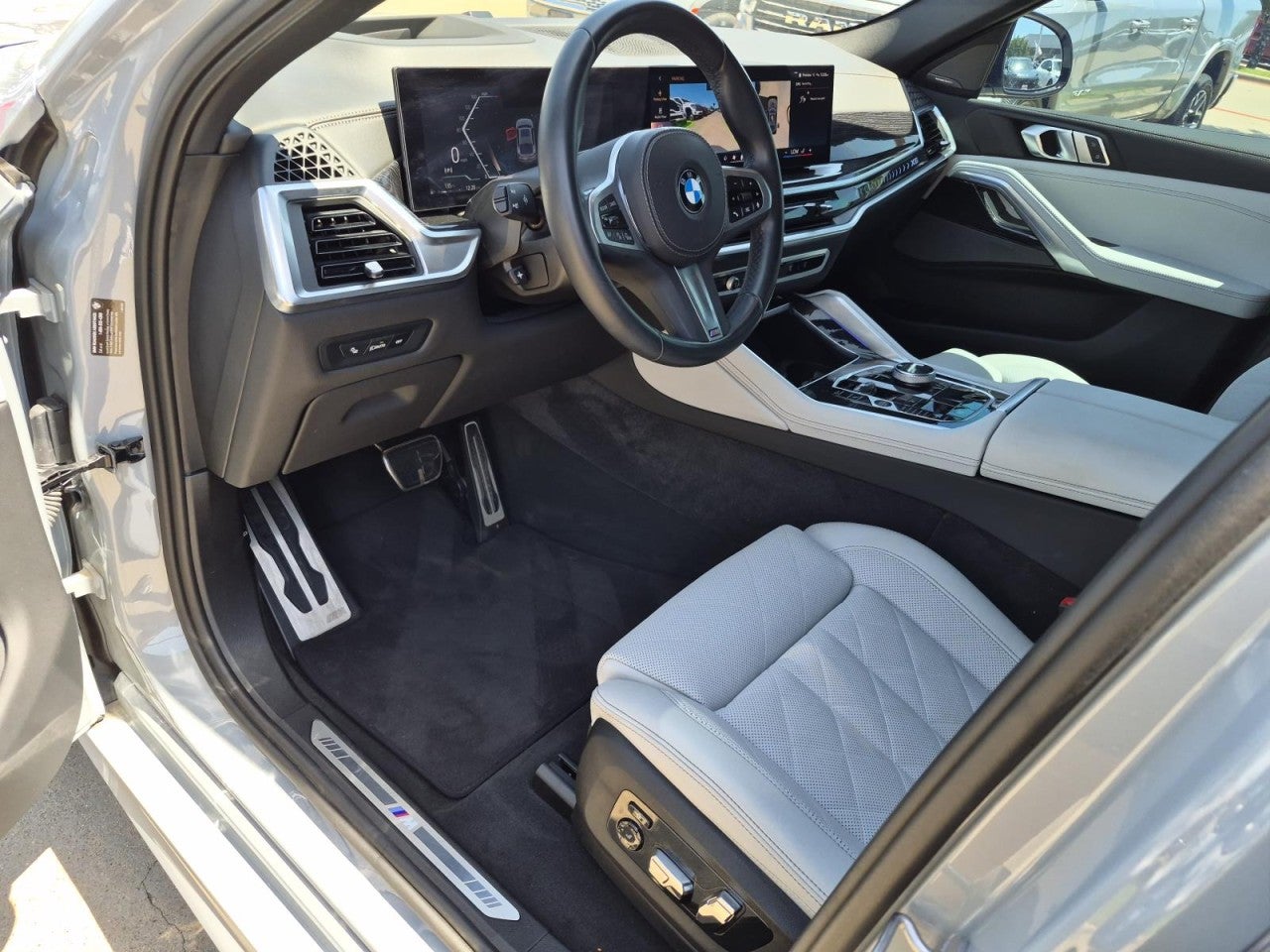 2024 BMW X6 xDrive40i