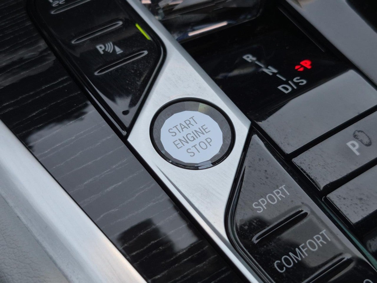 2024 BMW X6 xDrive40i