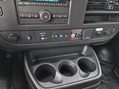 2026 GMC Savana Cutaway 3500 1WT