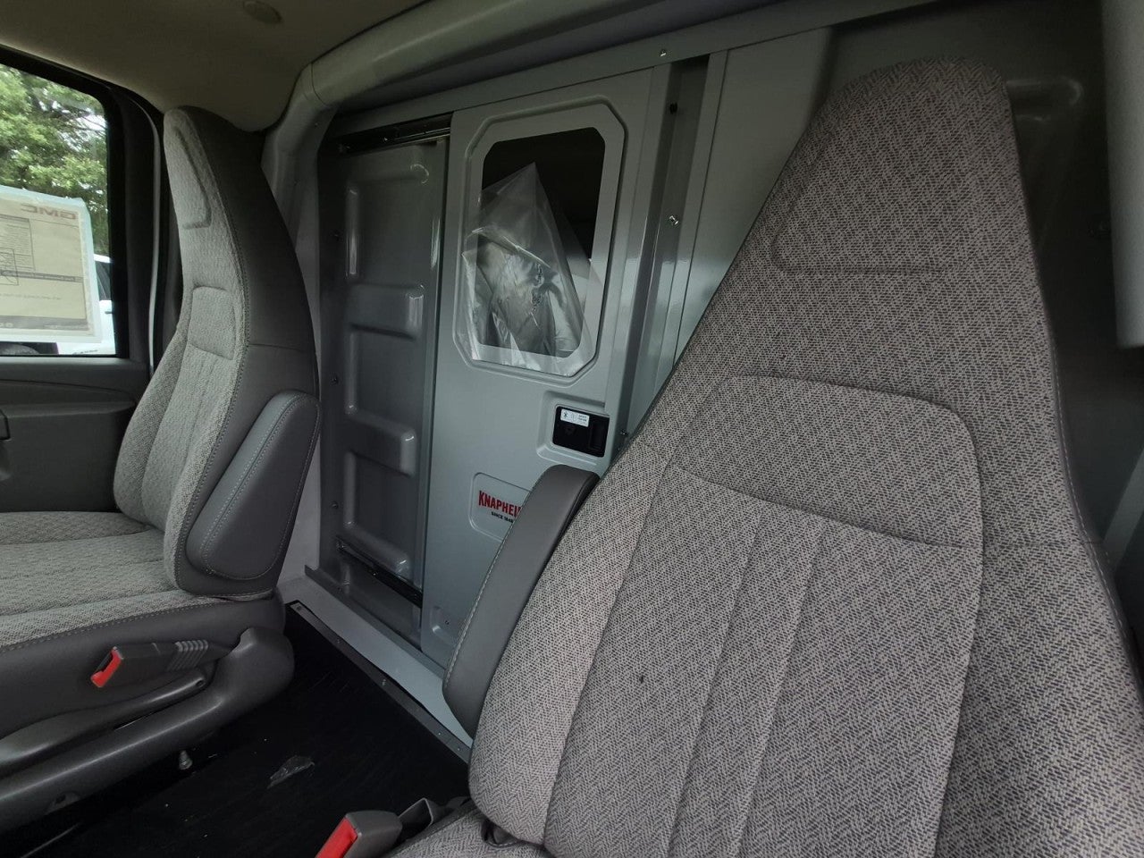 2026 GMC Savana Cutaway 3500 1WT