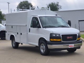 2026 GMC Savana Cutaway 3500 1WT