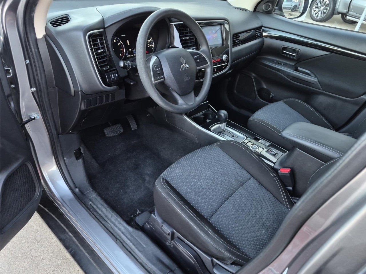 2020 Mitsubishi Outlander ES 2.4 S-AWC