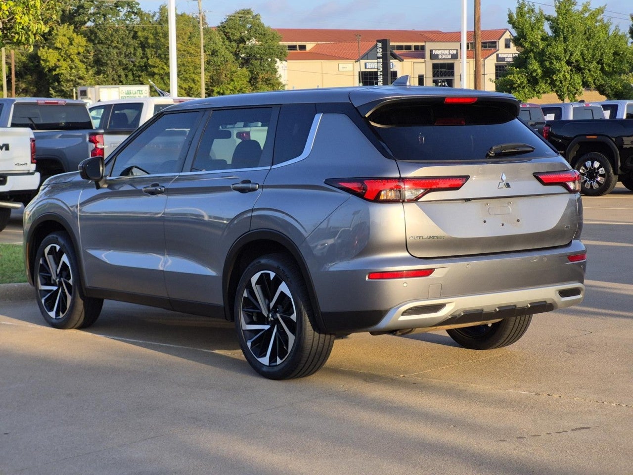 2023 Mitsubishi Outlander SE 2.5 S-AWC