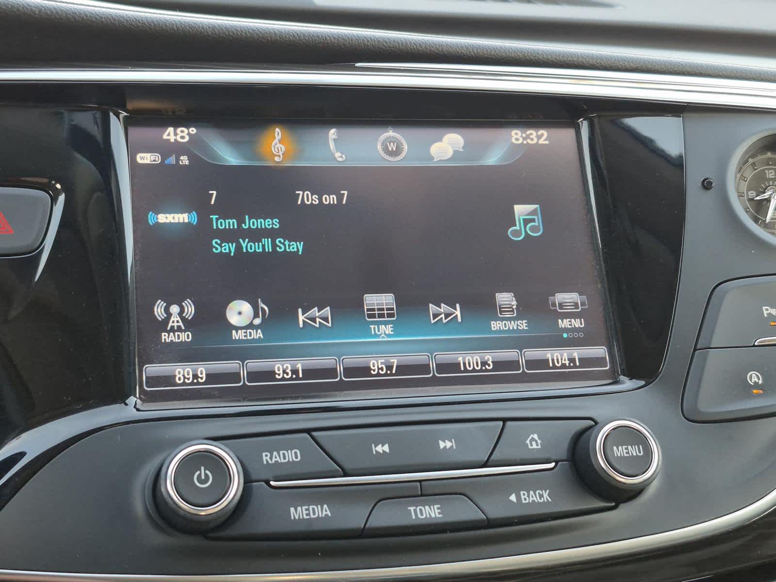 2019 Buick Envision Essence