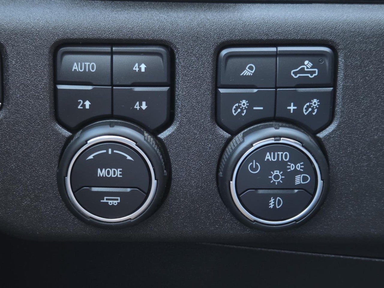 2025 Chevrolet Silverado 2500HD LTZ - Photo 19