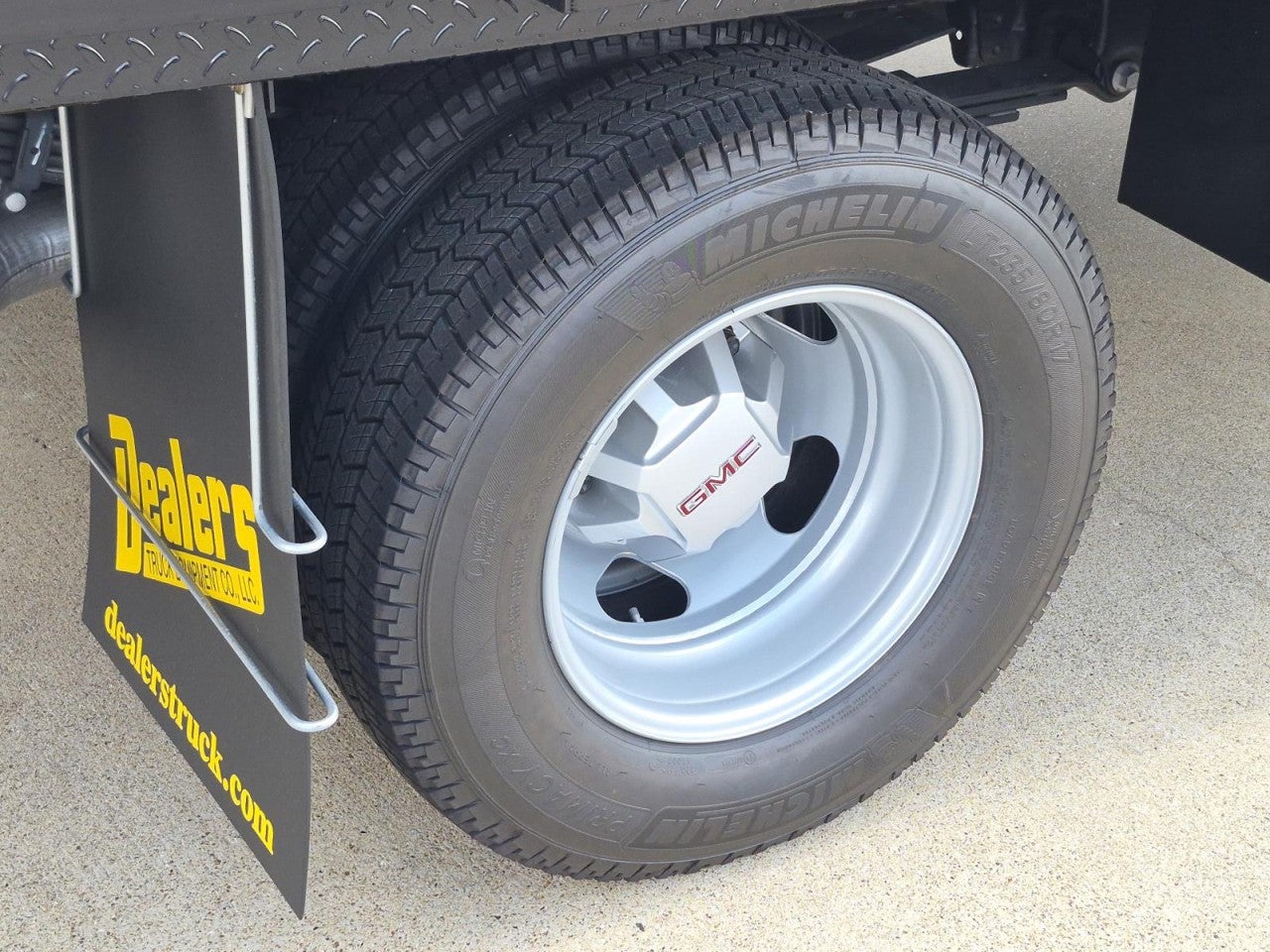 2026 GMC Sierra 3500 HD Chassis Cab Pro