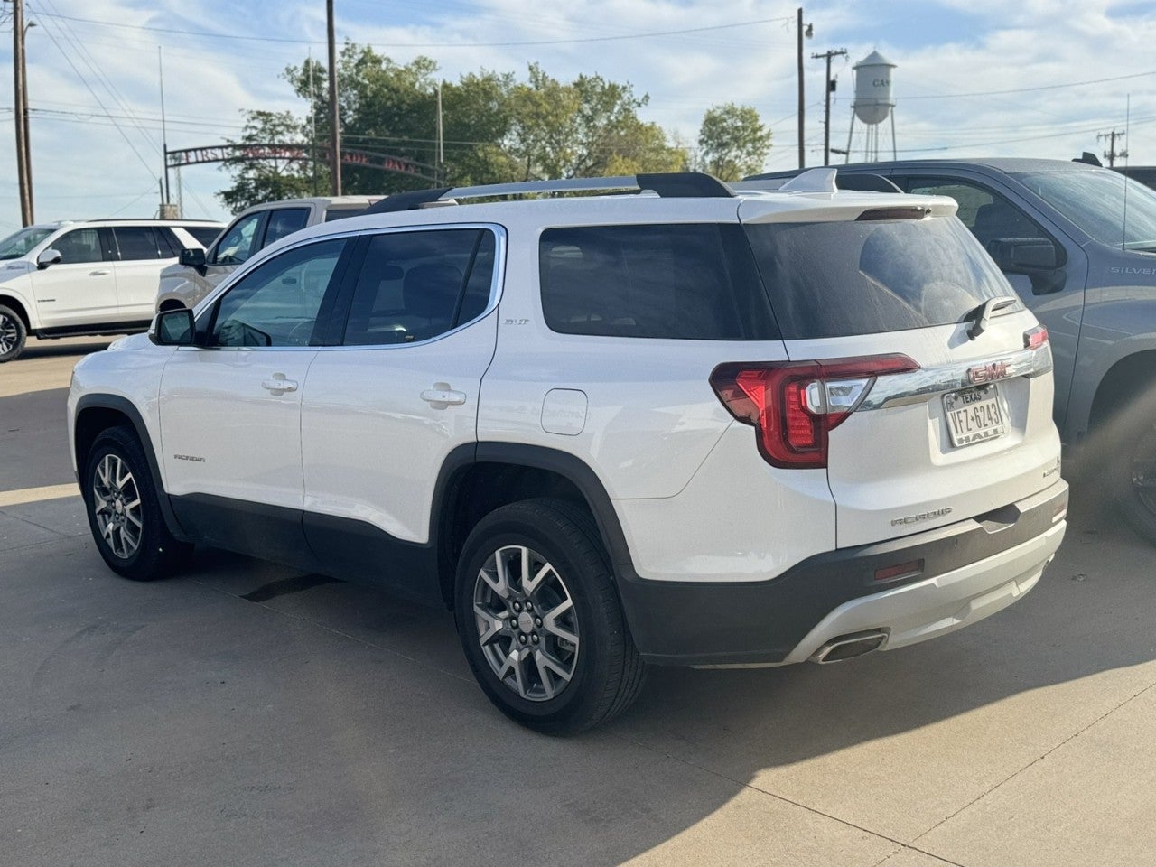 2022 GMC Acadia SLT