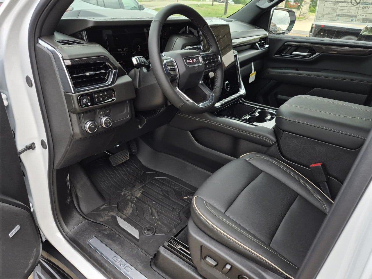 2026 GMC Yukon Elevation - Photo 10