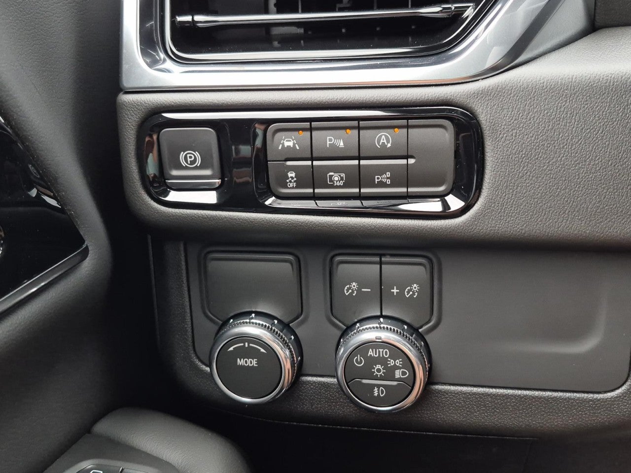2026 GMC Yukon Elevation - Photo 18