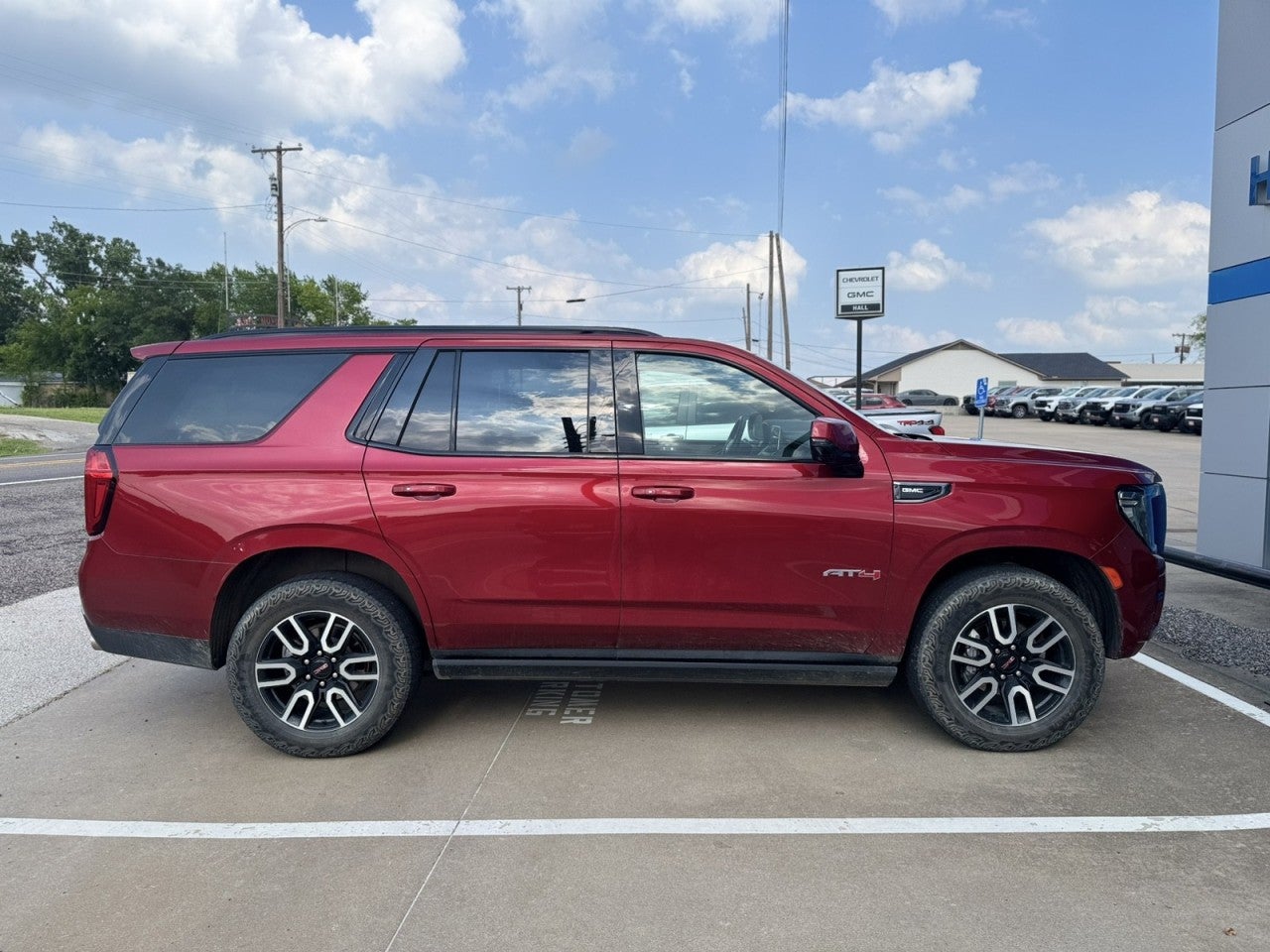 2024 GMC Yukon AT4