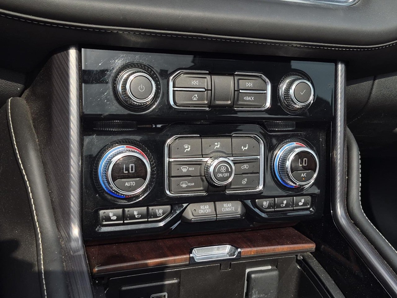 2024 GMC Yukon Denali Ultimate