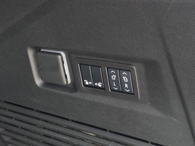 2025 GMC Yukon Denali Ultimate