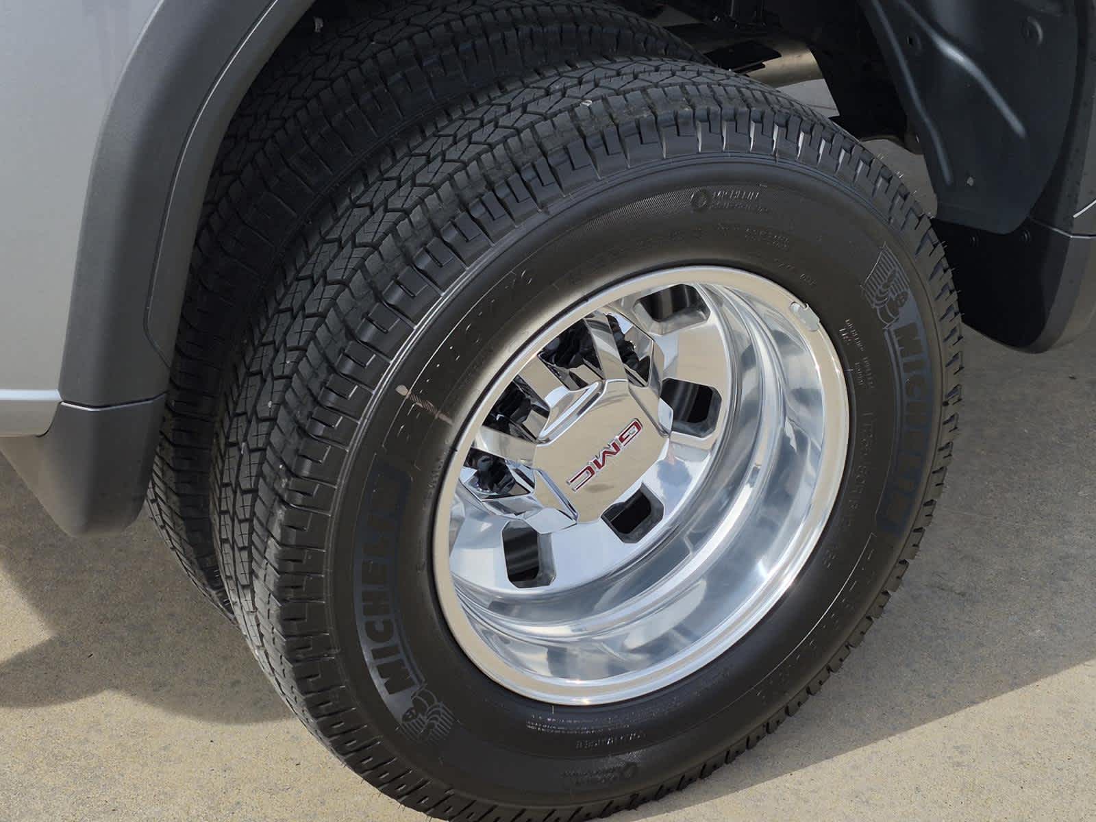 2026 GMC Sierra 3500 HD SLT DRW