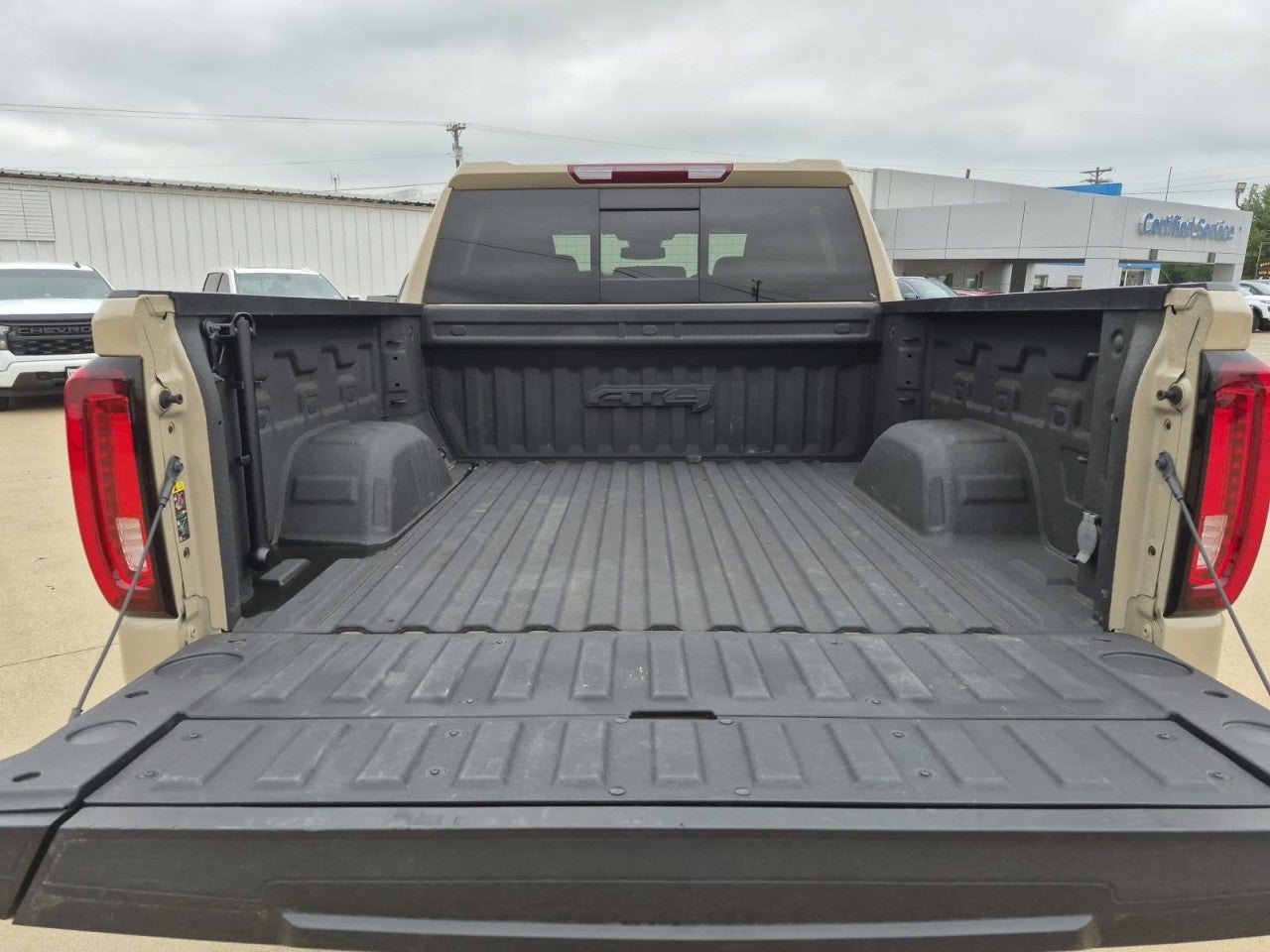 2023 GMC Sierra 1500 AT4