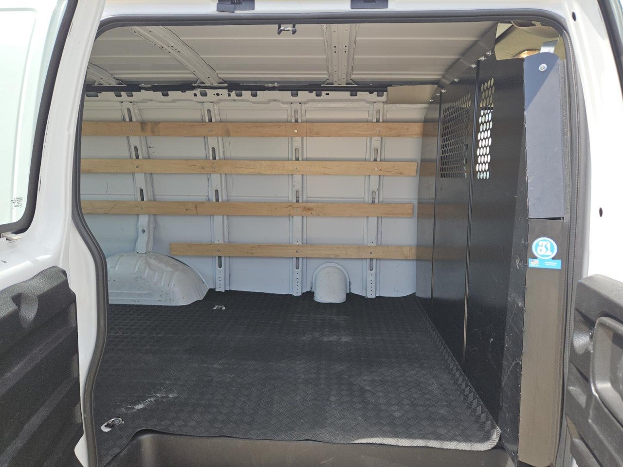 2024 GMC Savana Cargo 2500 Work Van
